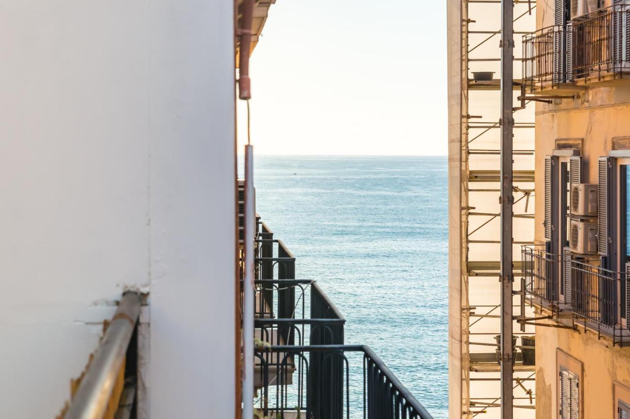 Parthenope'S Eye On The Seafront By Napoliapartments Zewnętrze zdjęcie