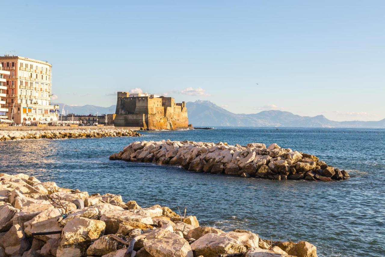 Parthenope'S Eye On The Seafront By Napoliapartments Zewnętrze zdjęcie